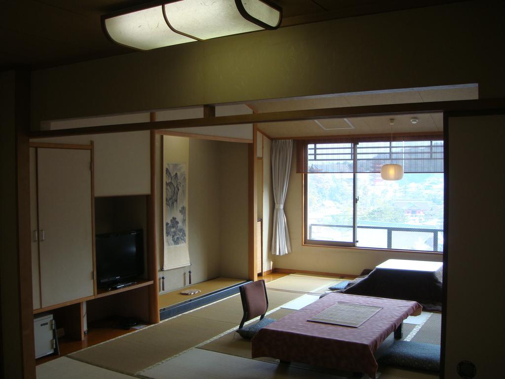 Jukeiso Hotel Hatsukaichi Eksteriør billede