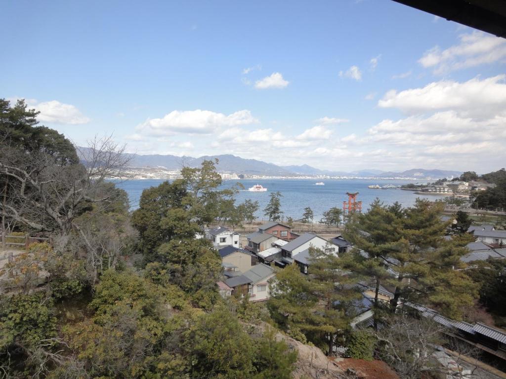 Jukeiso Hotel Hatsukaichi Eksteriør billede