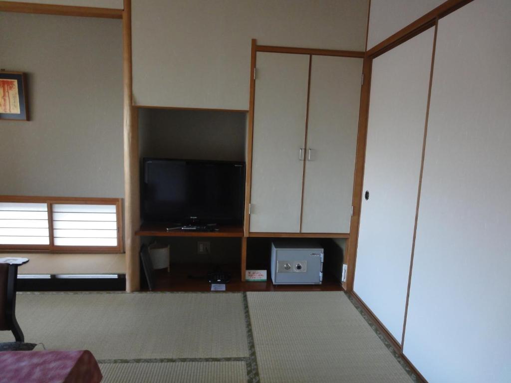 Jukeiso Hotel Hatsukaichi Værelse billede