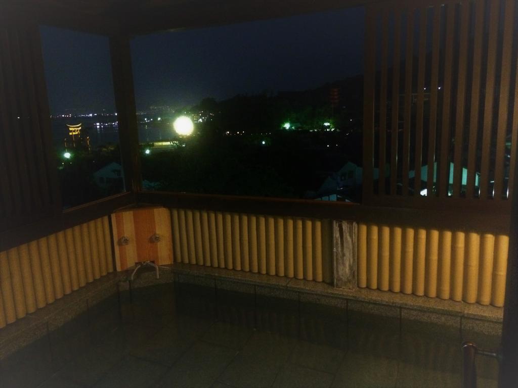 Jukeiso Hotel Hatsukaichi Eksteriør billede