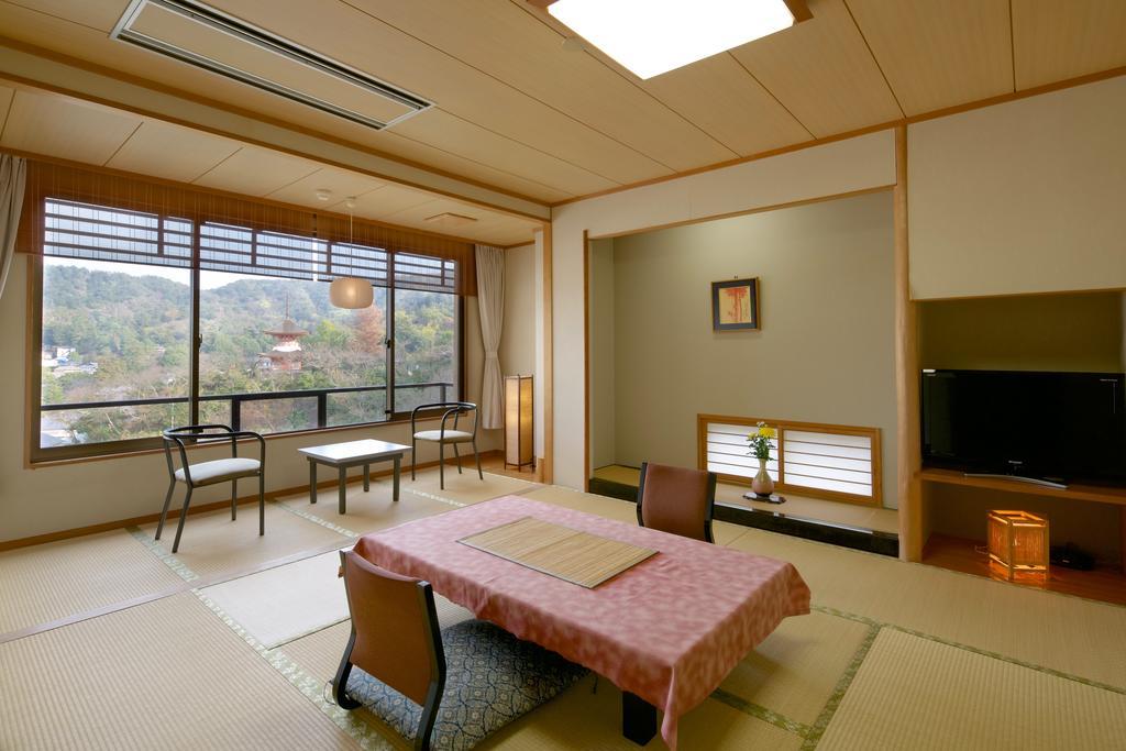 Jukeiso Hotel Hatsukaichi Eksteriør billede